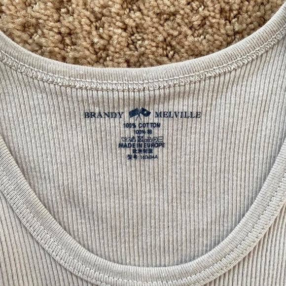Brandy Melville Ribbed Scoop Neck Tank - Picture 3 of 3